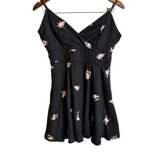 Mi Ami black embroidered floral mini dress size medium Francesca’s